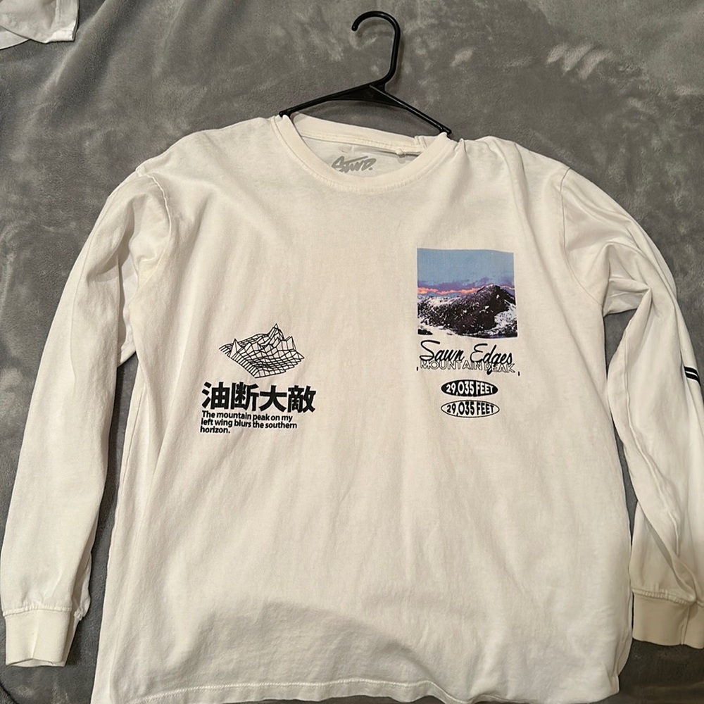 Great design long sleeve!